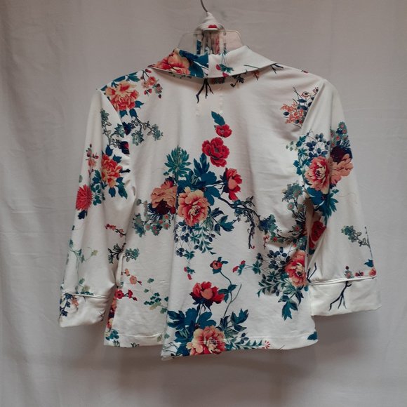 Top for any occasion - Picture 2 of 8